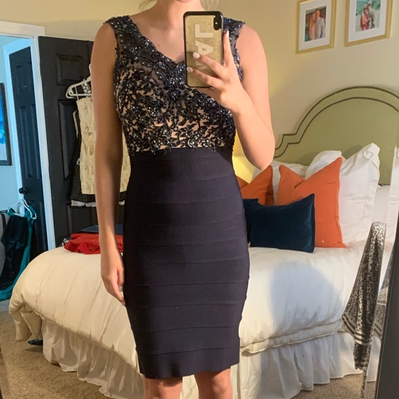 Dress - Picture 4 of 4